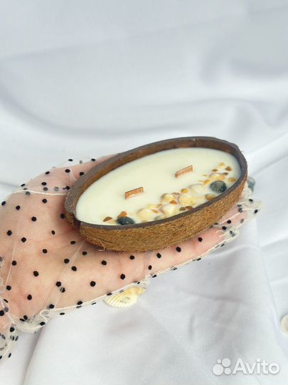 Свеча в кокосе ручная работа