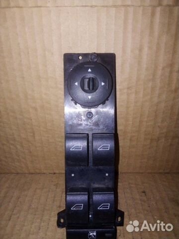 Блок управления стеклоподъемниками передний левый