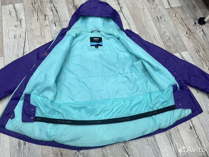 Курточка ветровка