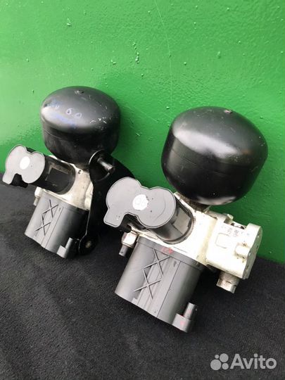 Блок клапанов ABC Mercedes W221 S221 CL216 CL65