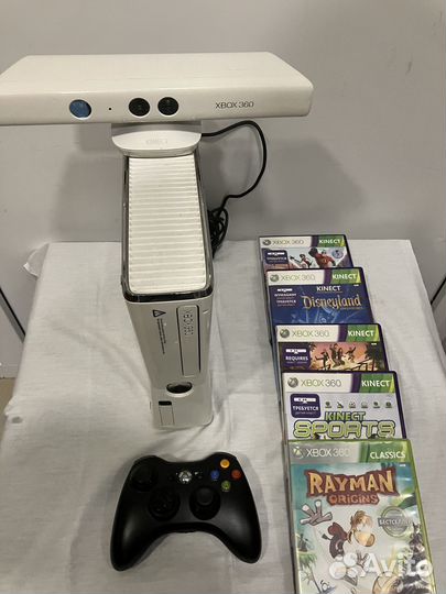 Microsoft Xbox 360 S Model 1439+Kinect