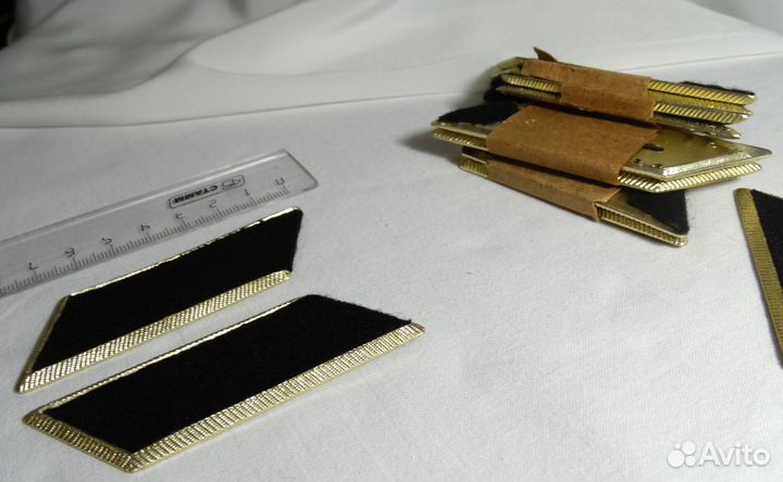 Петлицы черные, сукно