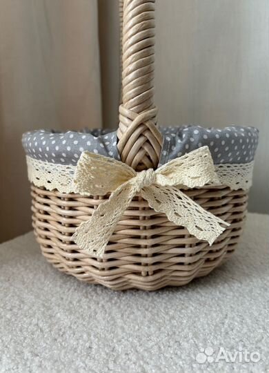 Плетеная корзина, лукошко