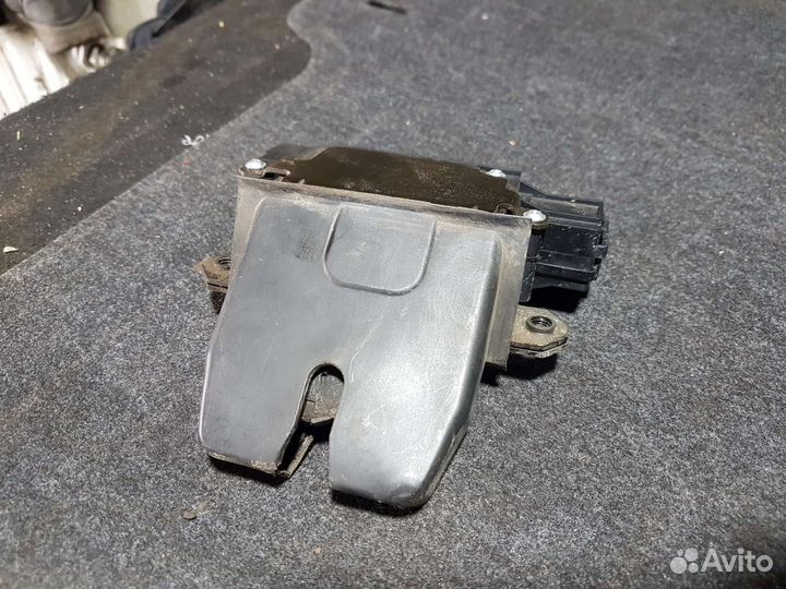 Замок крышки багажника ford C-MAX