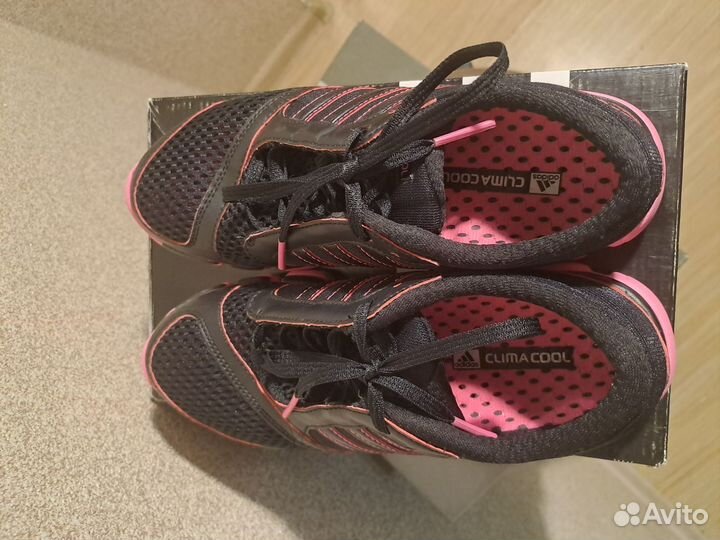 Кроссовки женские 37 размер adidas