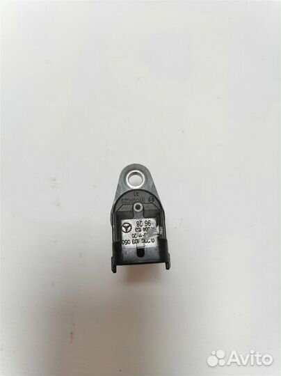 Mercedes C w204 Датчик положения распредвала