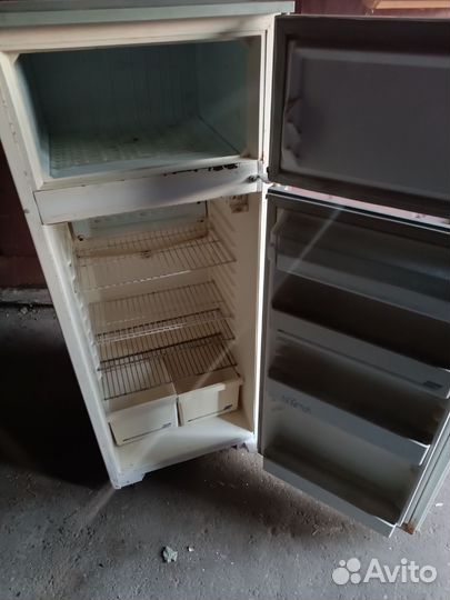 Холодильник 2х камерный