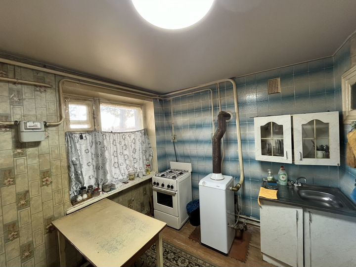 1-к. квартира, 42 м², 1/2 эт.