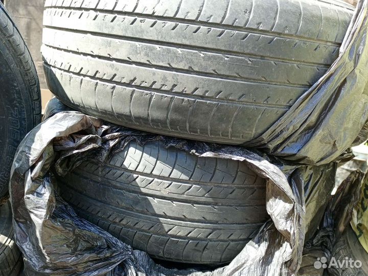 Yokohama BluEarth E70 215/55 R17 94V
