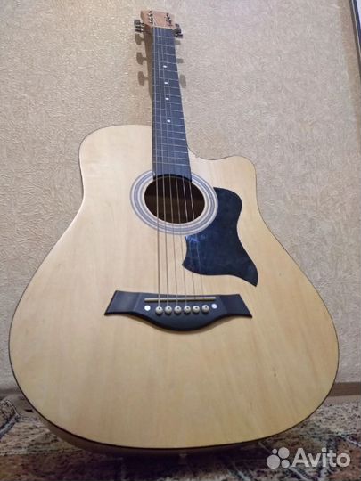 Акустическая гитара