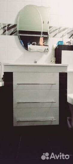 Тумба с раковиной для ванной новая