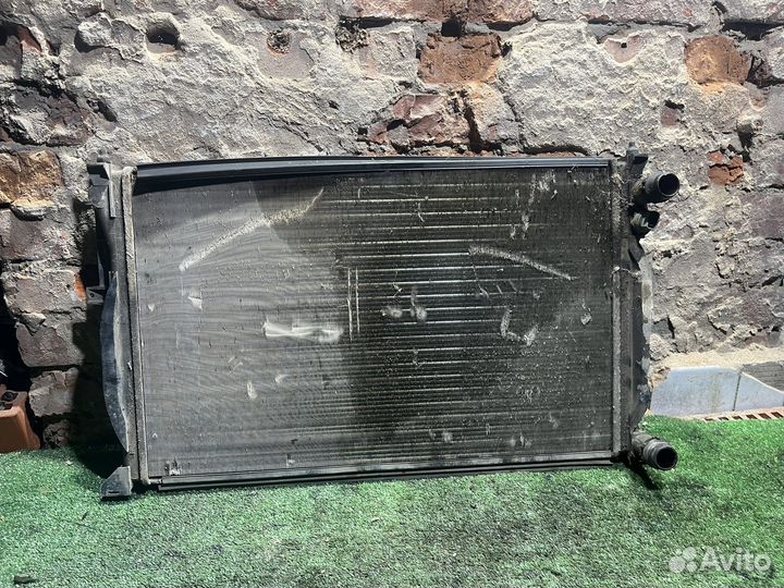 Радиатор основной для Audi A4 B5 1998 г.в