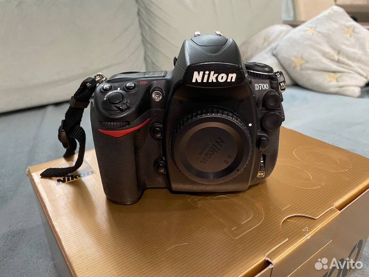 Зеркальный фотоаппарат Nikon D700 (body) Никон д