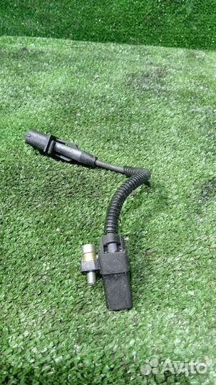 Датчик положения коленвала Opel Astra