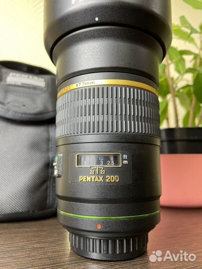 Pentax SMC DA* 200mm f/2.8 ED IF SDM