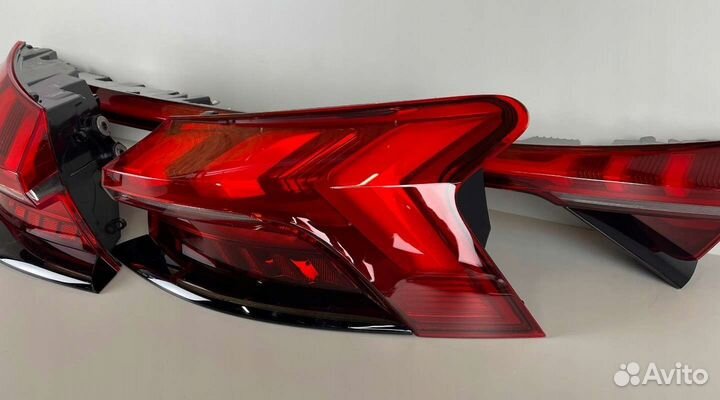 Audi E-tron GT фонари задние и бленда