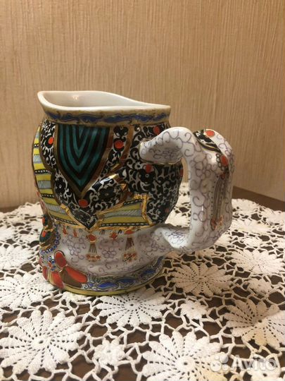 Статуэтка фарфор