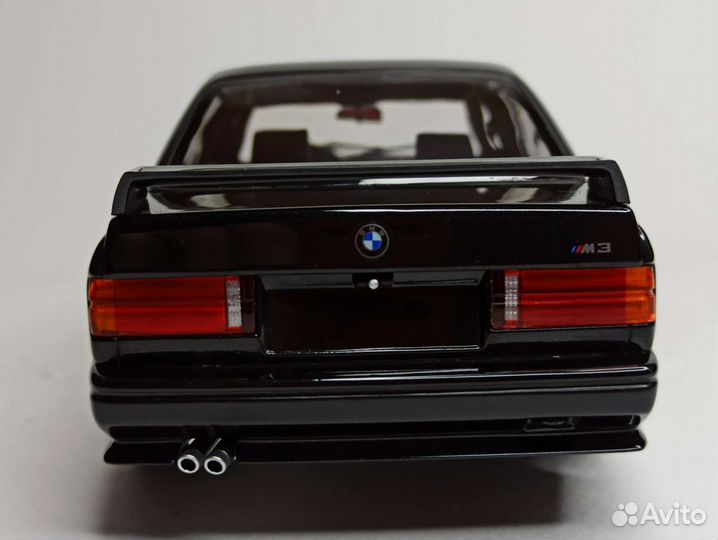 Bmw M3 (E30) Street Black 1987 Minichamps 1:18