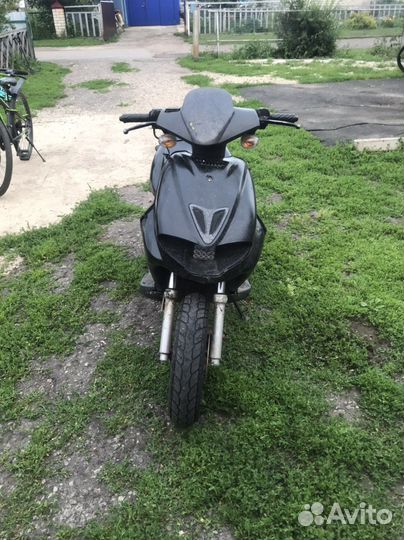 Скутер Nexus Viper S