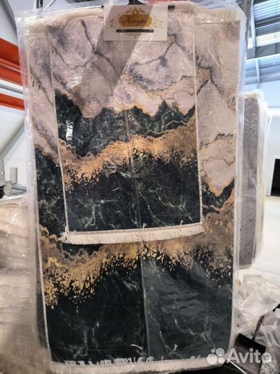 Коврики для ванной и туалета новые