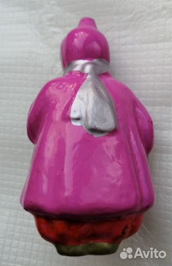 Девочка с куклой, космонавт, клоун гдр и др