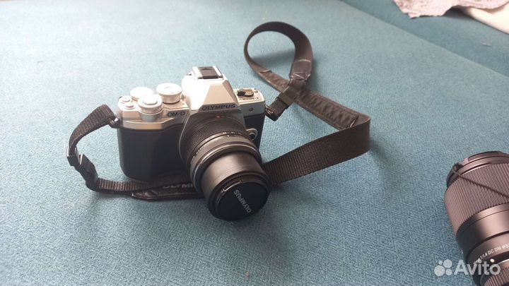 Olympus OM- D E- M10 Mark 3 плюс доп объектив