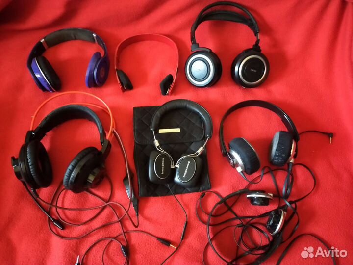 Проводные наушники разом