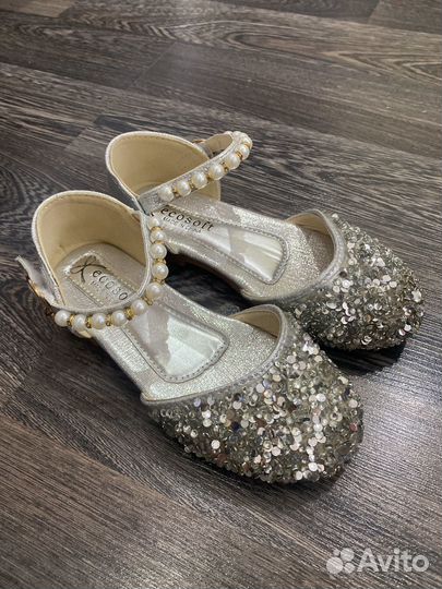 Туфли на девочку
