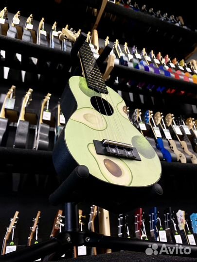 Укулеле сопрано Terris Plus 70 Avocado (Новое)