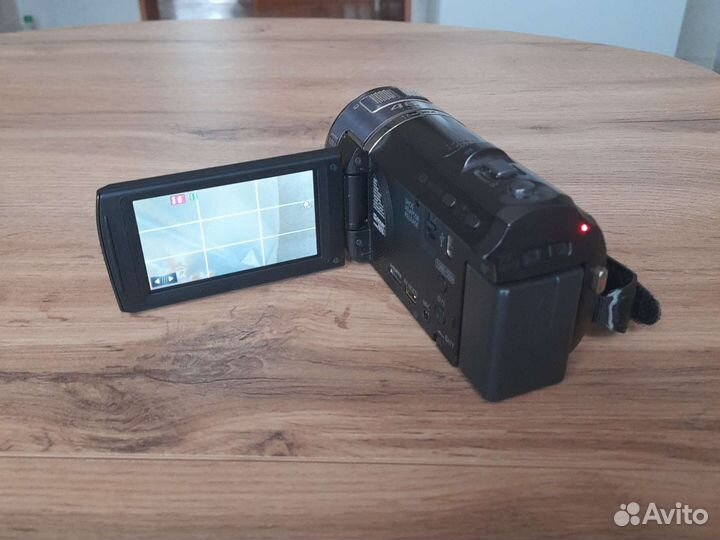 Видеокамера Panasonic HC-V700