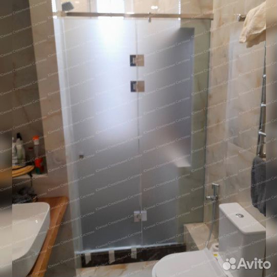 Душевая дверь из стекла на заказ