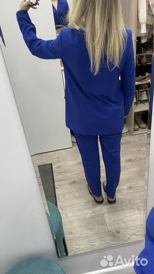 Брючный костюм женский синий 44