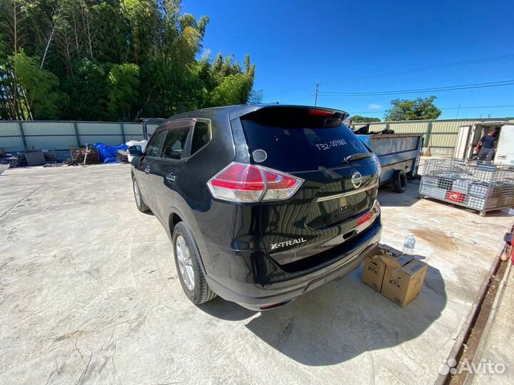 В разборе Nissan X - Trail T32 2 литра MR20