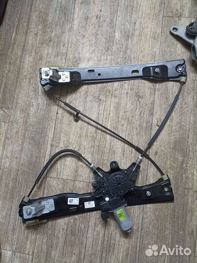 Стеклоподъемник на ford focus 3