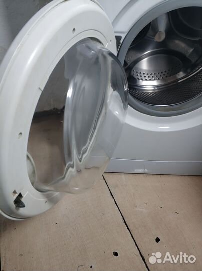 Стиральная машина Indesit на 5 кг с дисплеем