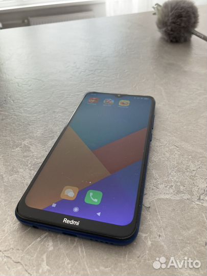 Xiaomi Redmi 8, 3/32 ГБ