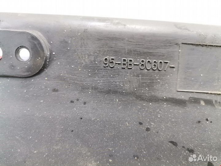 Вентилятор радиатора Ford Cougar 9 1999 1092500