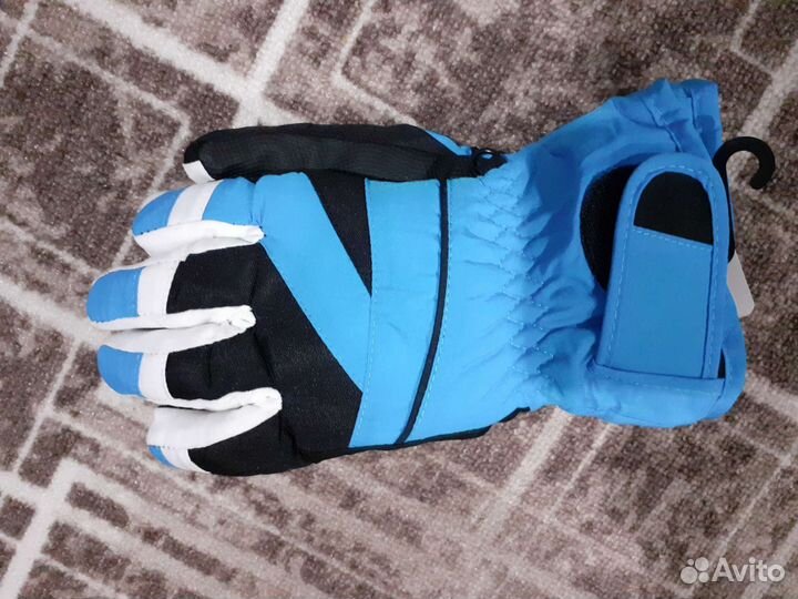 Зимние перчатки