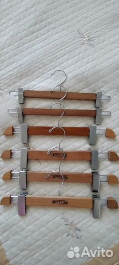 Вешалки для брюк и юбок