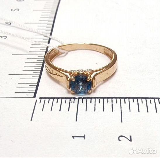 Золотое кольцо с камнем 16р