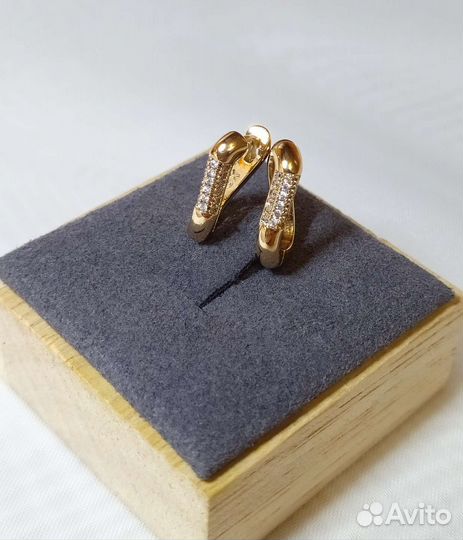 Серьги золото медицинское