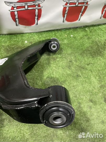 Рычаг нижний правый Mitsubishi Pajero Sport, L200