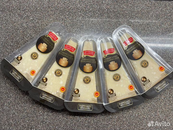 Пармезан Reggiano твердный сыр Италия 30 месяцев