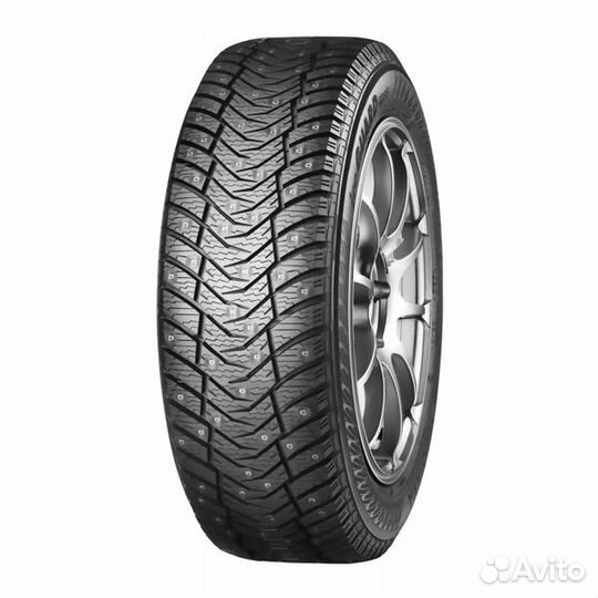 Yokohama IceGuard Stud IG65 215/55 R18