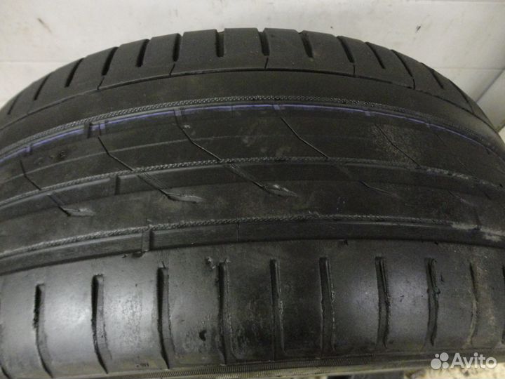 Nokian Tyres Hakka Black SUV 265/45 R21