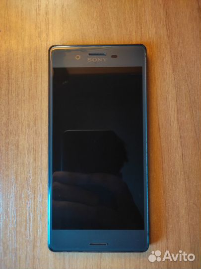 Смартфон, Sony Xperia X