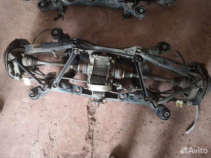 Балка подвески задняя toyota crown gws204