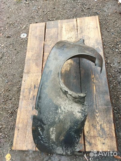 Подкрылок передний правый Fiat Doblo