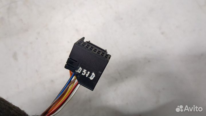 Зеркало боковое правое Skoda Yeti