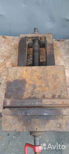 Тиски станочные 250 мм